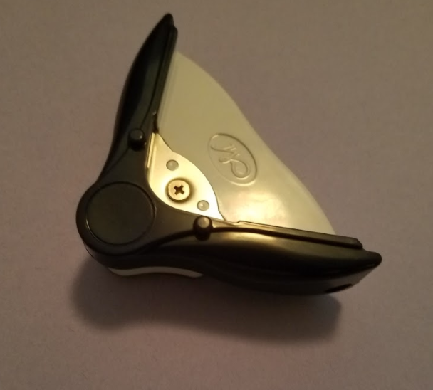 Corner rounder